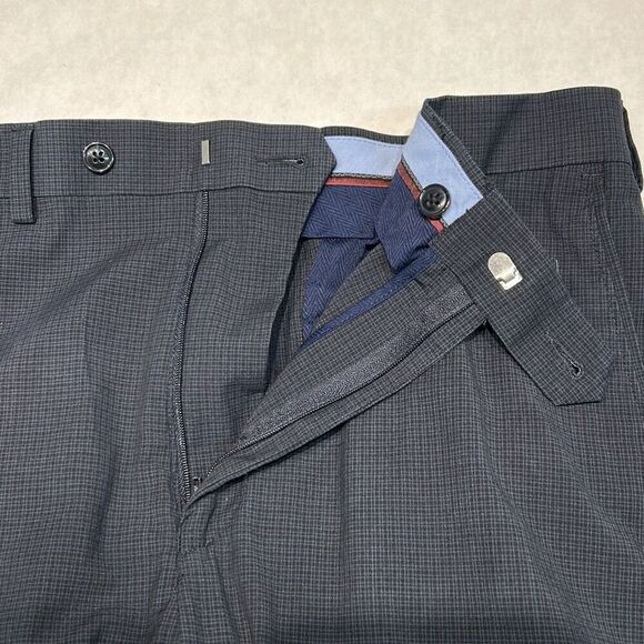 Roundtree & Yorke TravelSmart Mens Pants Slacks Sz 32x32 Charcoal Black Check - Picture 8 of 8